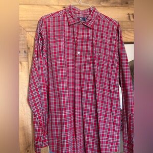 Vineyards Vines XL button down Holiday